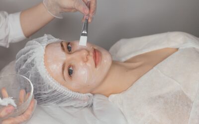 Peeling químico facial: el secreto para una piel radiante Ecuador